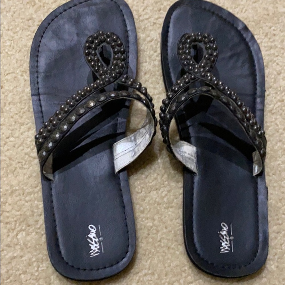 Black sandals